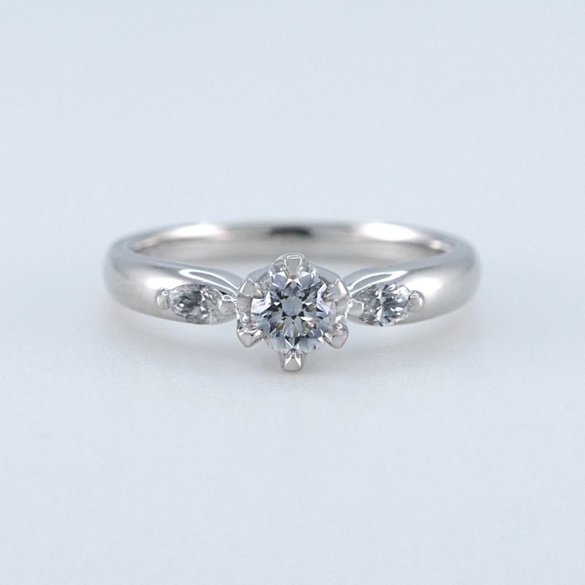 【エンゲージリング プラチナ指輪】Pt900 天然ダイヤモンド 【中石0.304ct】婚約指輪 プロポーズリング【サイズ直し無料】
