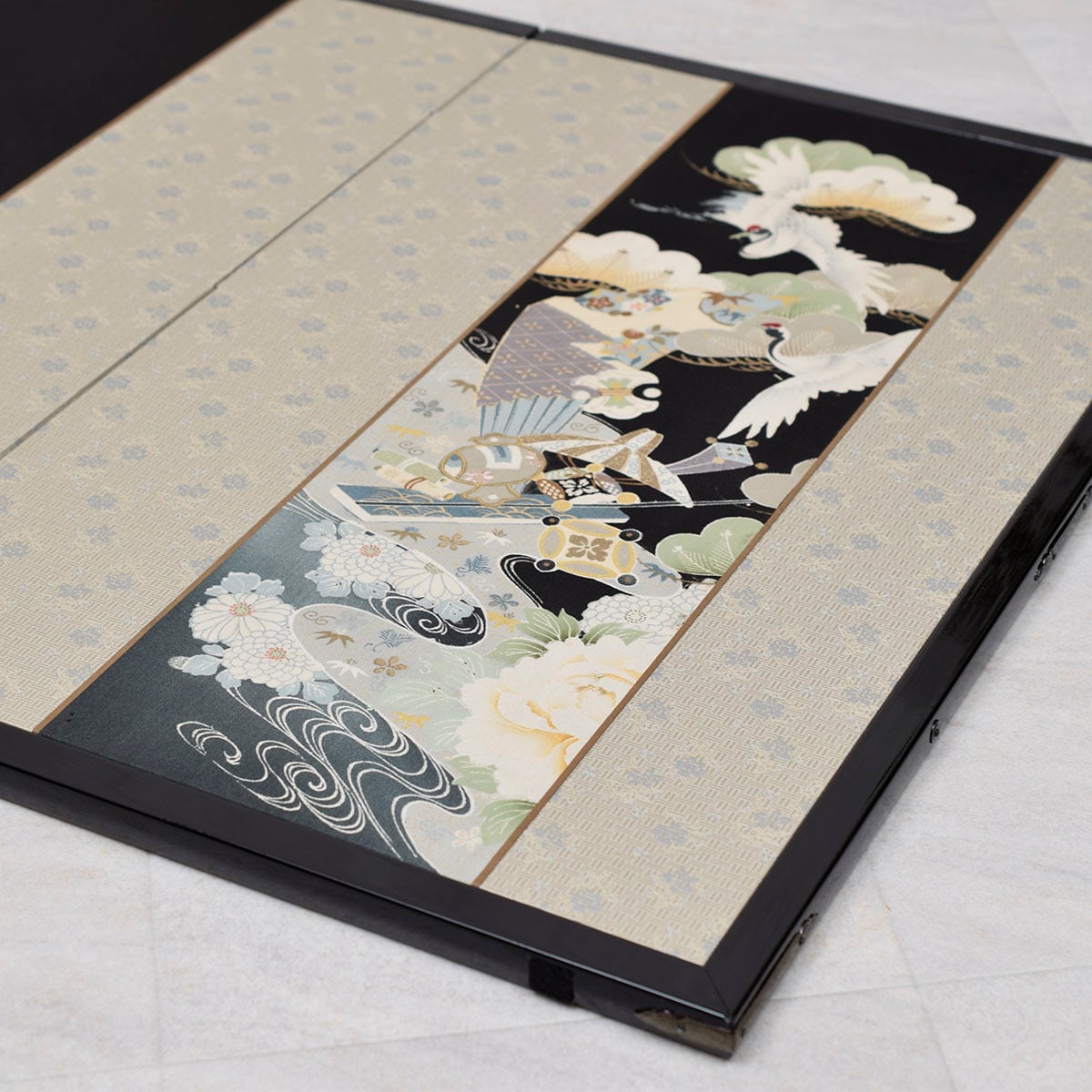 美術屏風 古布 松に宝づくし | SUZUTAME ONLINESHOP vogue