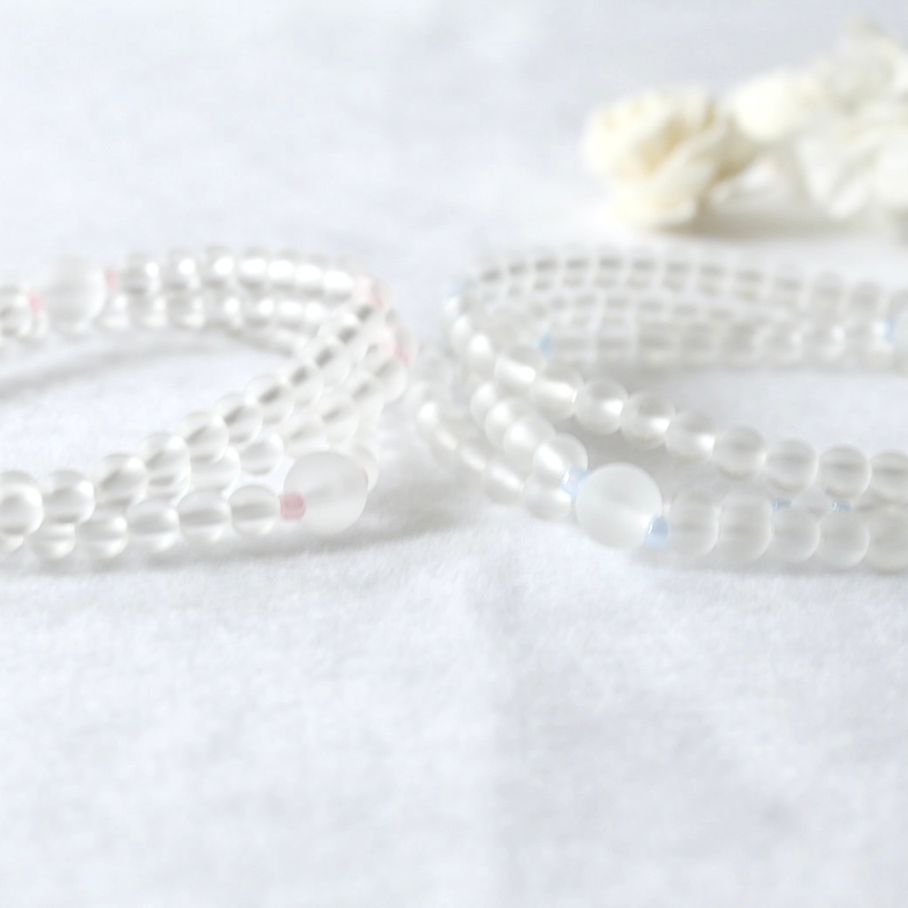 IROHAのお念珠ブレスレット☆白雪姫《フロスト水晶》【受注制作