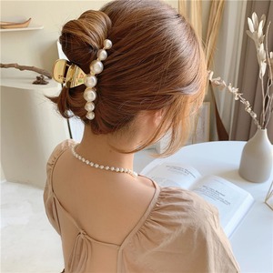 【送料無料】 レディース ヘアアクセサリー アクセ ヘアクリップ バレッタ パール フォーマル エレガント かわいい 大人可愛い きれいめ シンプル カジュアル ゴージャス 華やか 大人 上品 おしゃれ お洒落 セクシー オールシーズン シーズンレス ウェディング ブライダル 結婚式 二次会 2次会 1.5次会 披露宴 お呼ばれ 挙式 パーティー 成人式 謝恩会 演奏会 発表会 10代 20代 30代 40代 女性用 ママ オフィス ビジネス イベント モテ