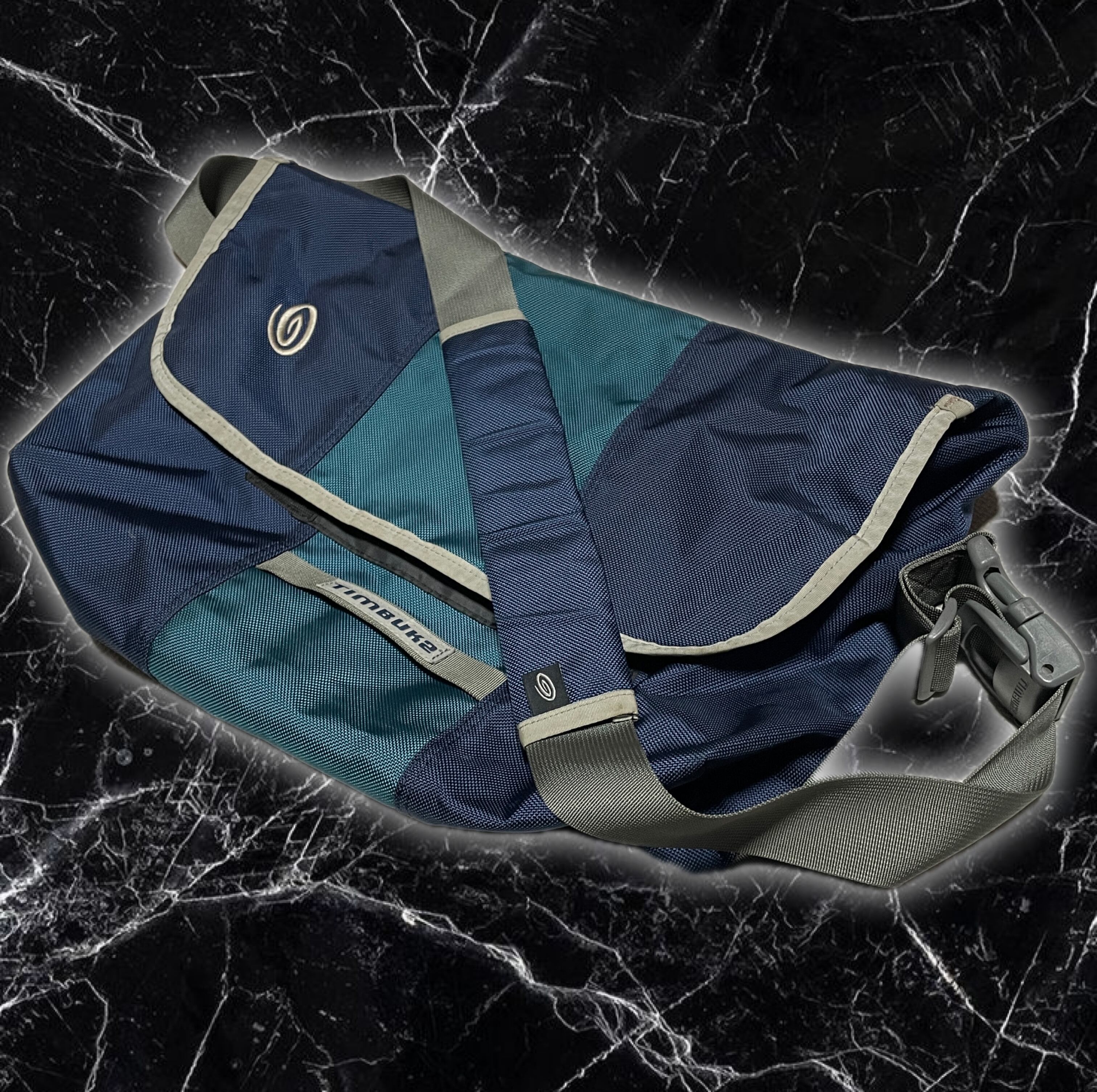 00s TIMBUK2 メッセンジャーバッグ ネイビー Y2K ワンショルダー