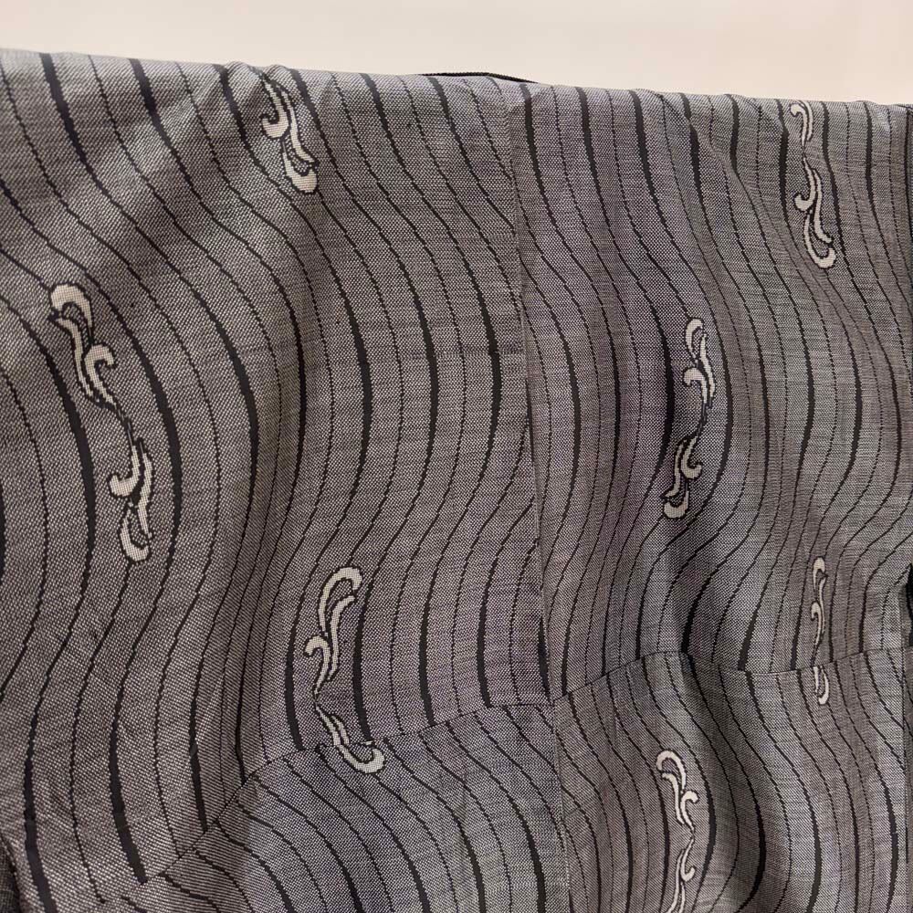 大島紬 9マルキ 幅広 大きい 本場大島紬 お洒落着 普段着 正絹 裄66.2cm 身丈164.5cm 美品 リサイクル着物 M サイズ 5400