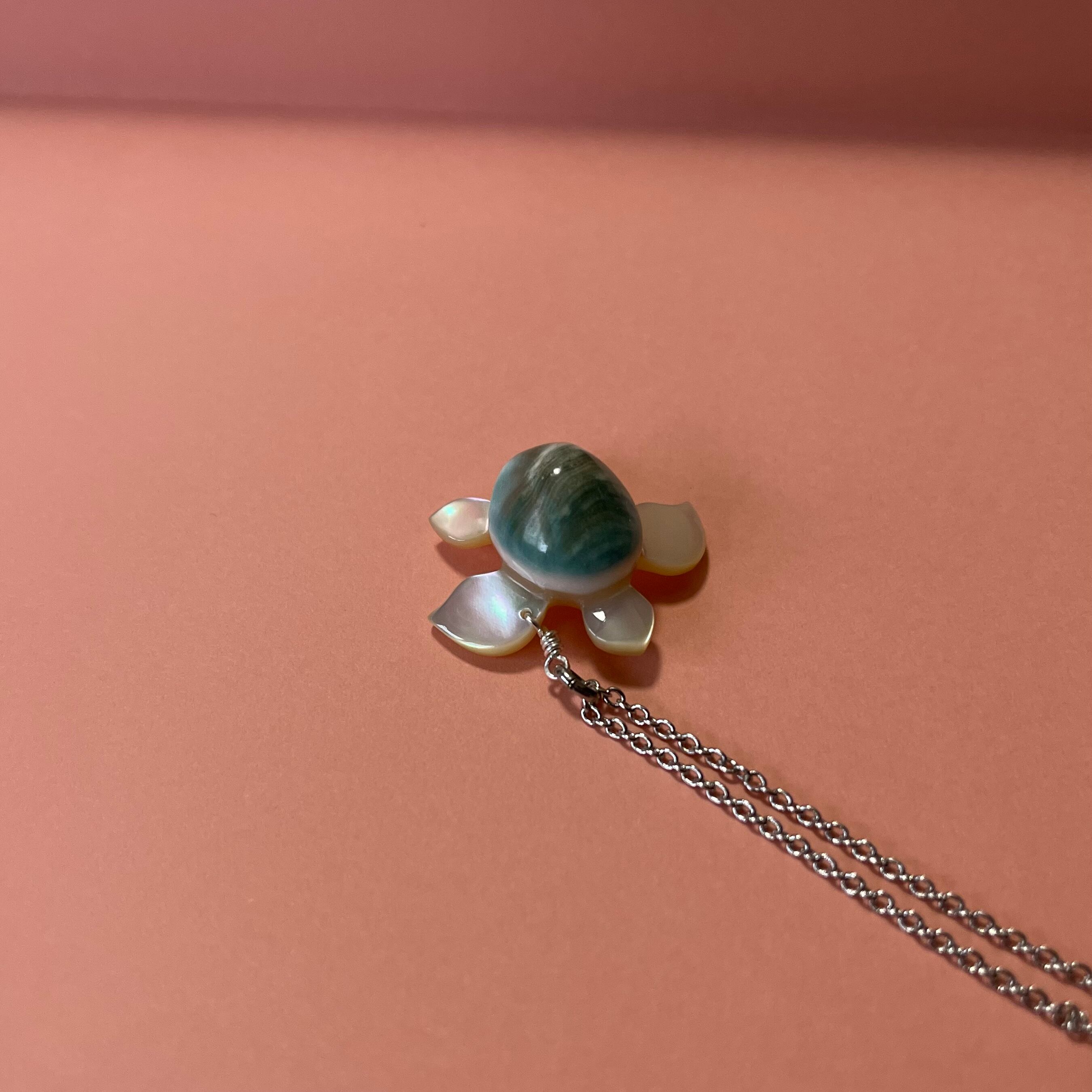 夜光貝のホヌ ペンダント 夜光貝のホヌペンダント | シェルアクセサリー lulu*moani