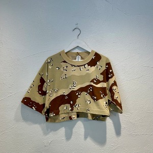 古着 リメイク ショート丈 迷彩柄 半袖T