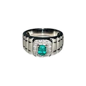 vintage 18ct white gold art-deco design emerald ring surrounded by diamonds