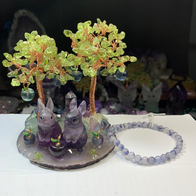 オーダー品・フローライトうさぎさんのファンタジーワールド