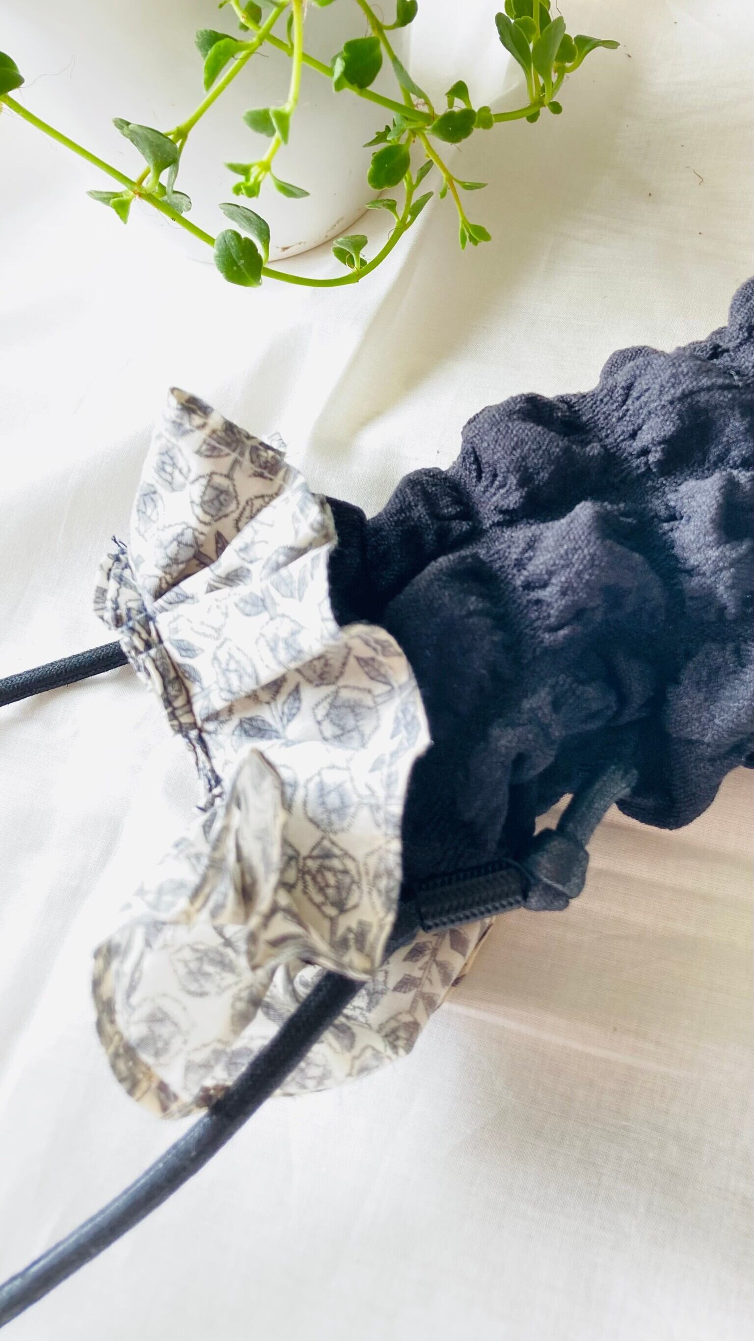 スマホケース ショルダー付きポップコーン生地とリバティ