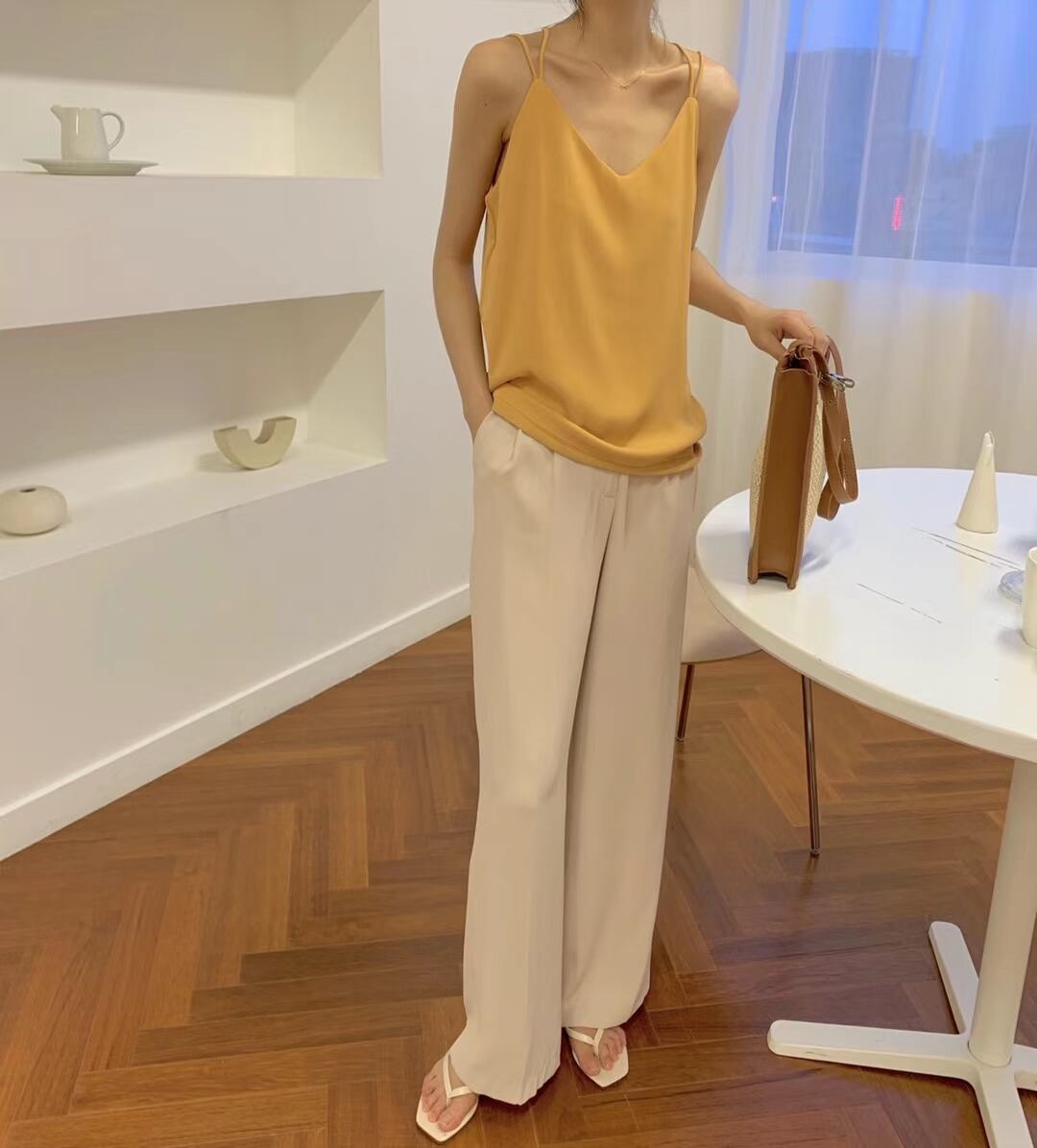 バッククロス カラーシャイニーキャミソール　AJ2205-908