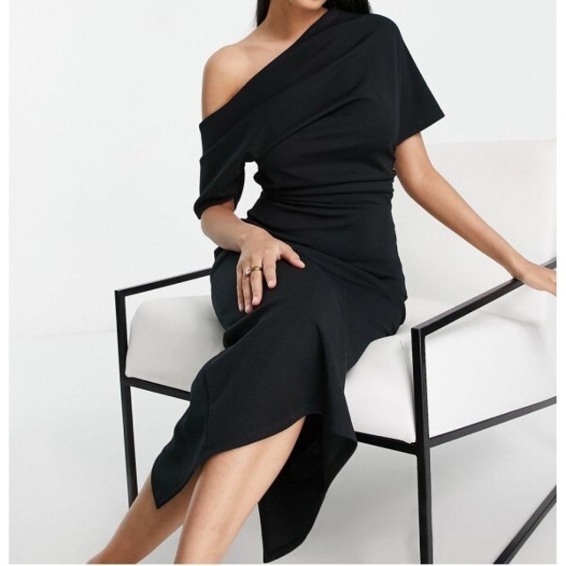 【ASOS DESIGN】ブラック ワンショルダー ペンシルドレス バックスリット