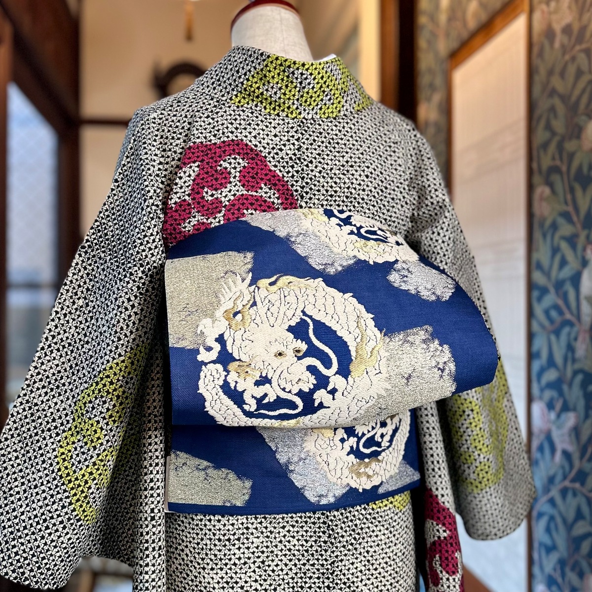 アンティーク 龍 丸帯 ドラゴン 紗綾形 着物 103a 微細 o 