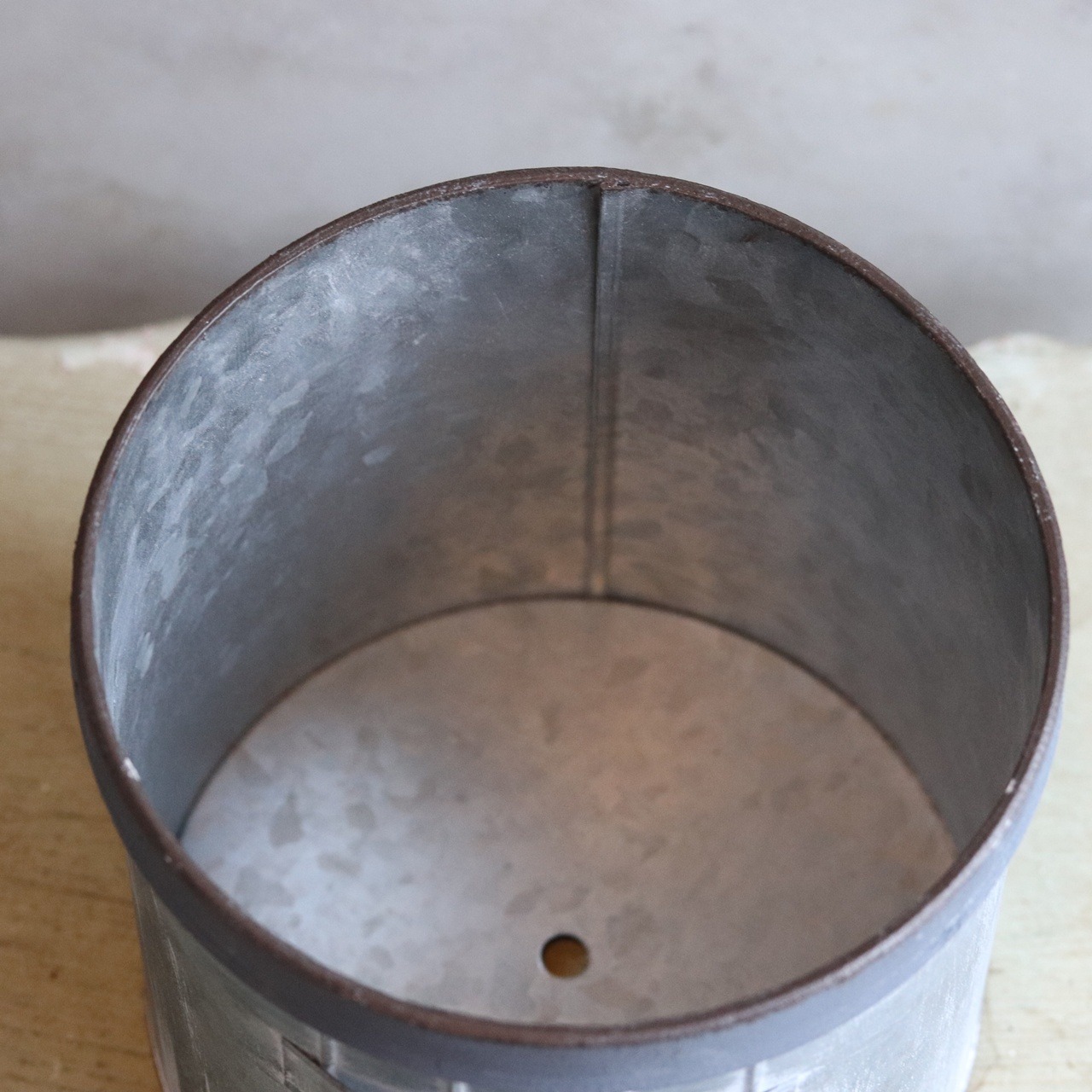 ブリキ植木鉢　アンポタジェサークルMGY 　シャビーシック　オシャレ　