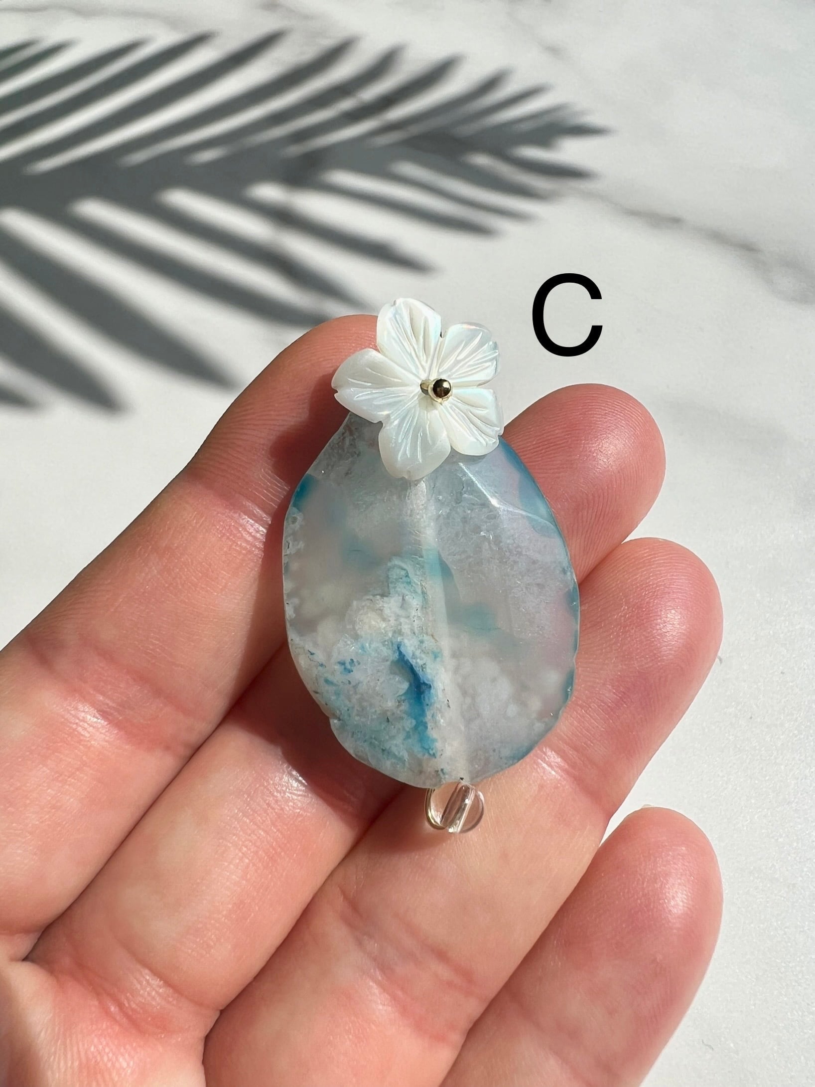 Blue Agate×Plumeria necklace(ブルーアゲート瑪瑙天然石×プルメリア