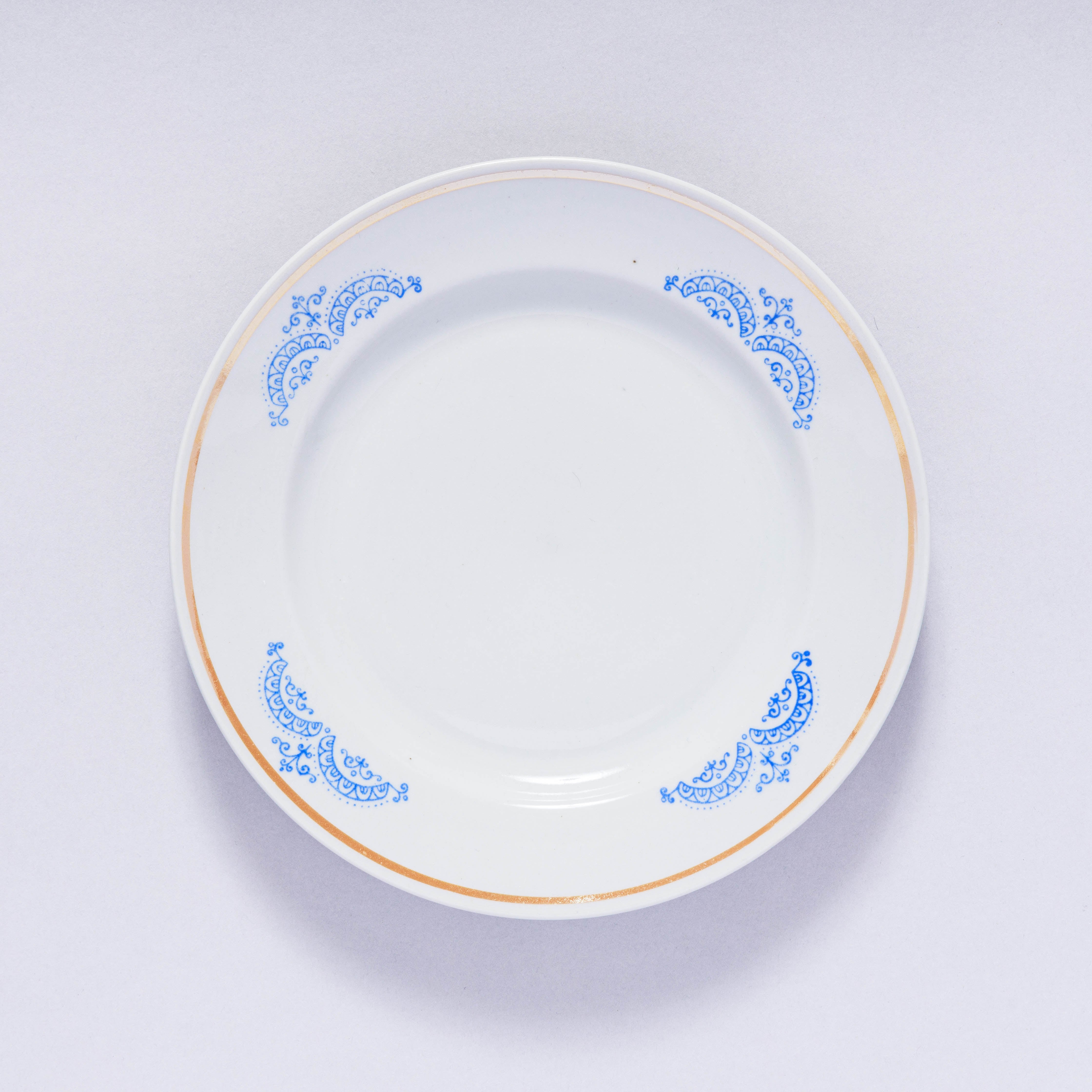 ヴィンテージ皿 プロレターリ磁器工場 旧ソ連 0001