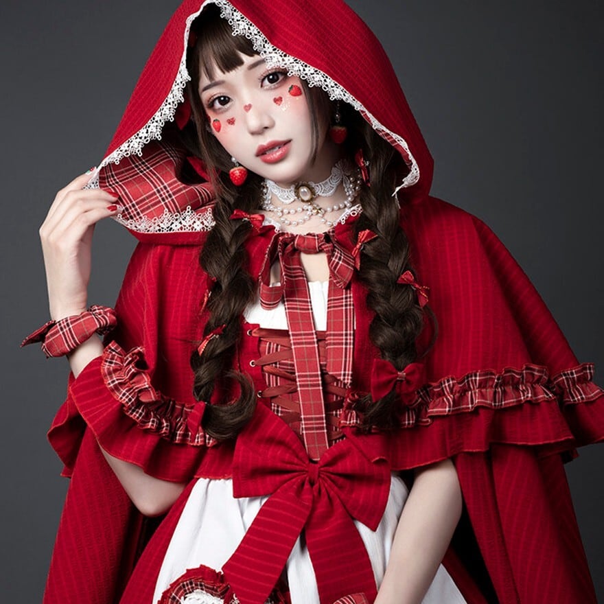 クラロリ ケープ 深紅フリル×レース 赤ずきん風デザイン｜WithU