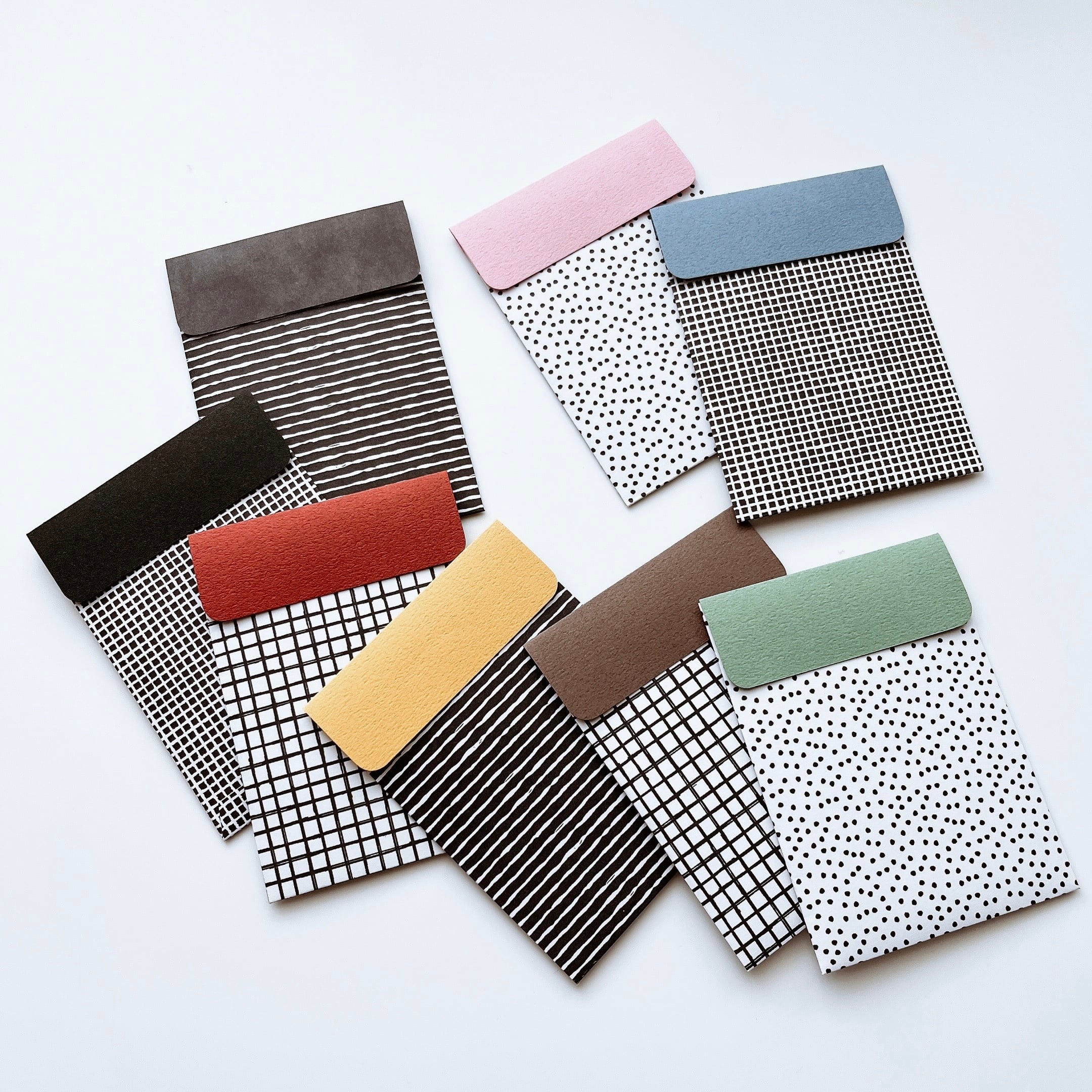 紙もの２点 793] デザインペーパー Quarter | MONOCHIMO