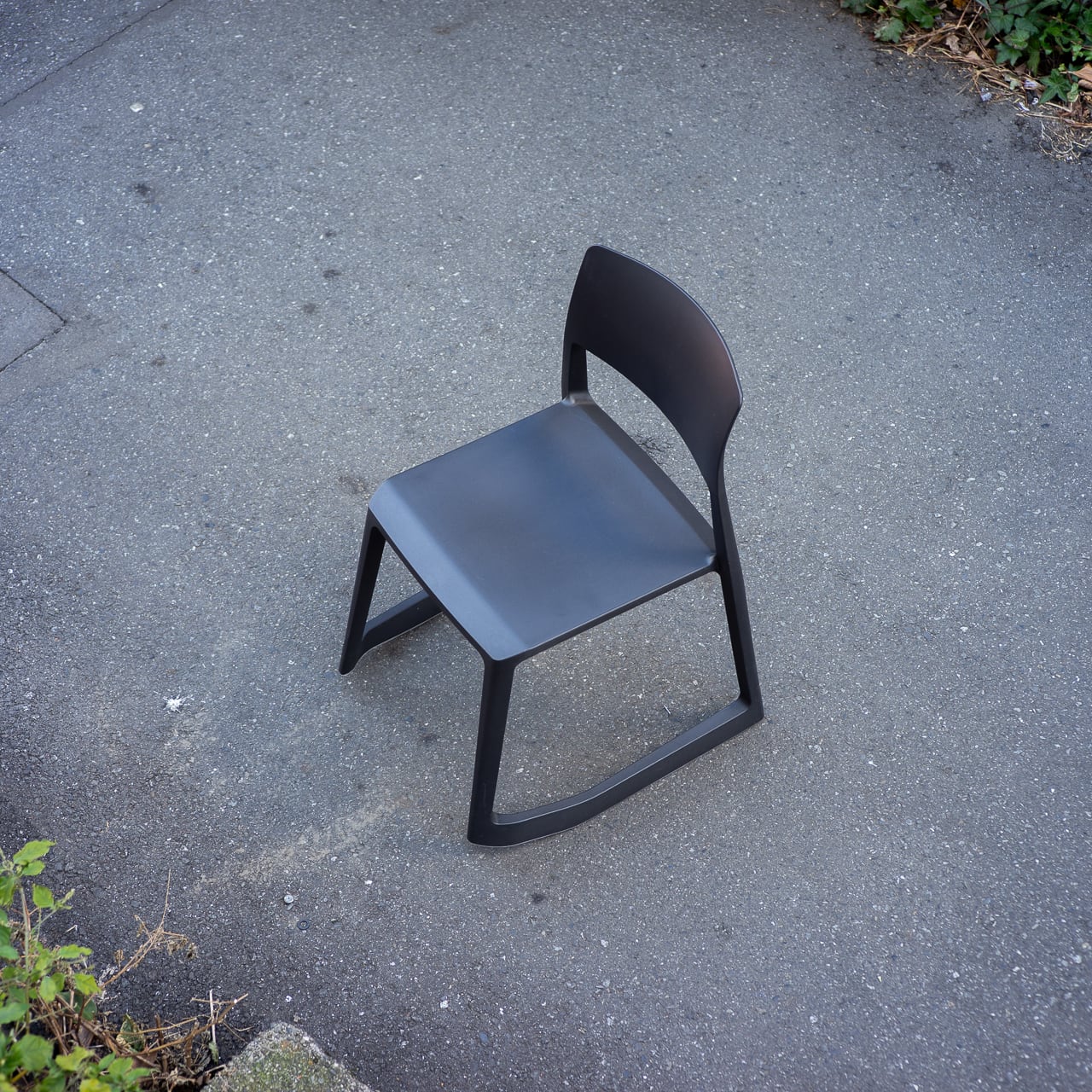 Vitra Tip Ton Black | トリノス-torinoth- | 新宿区神楽坂の