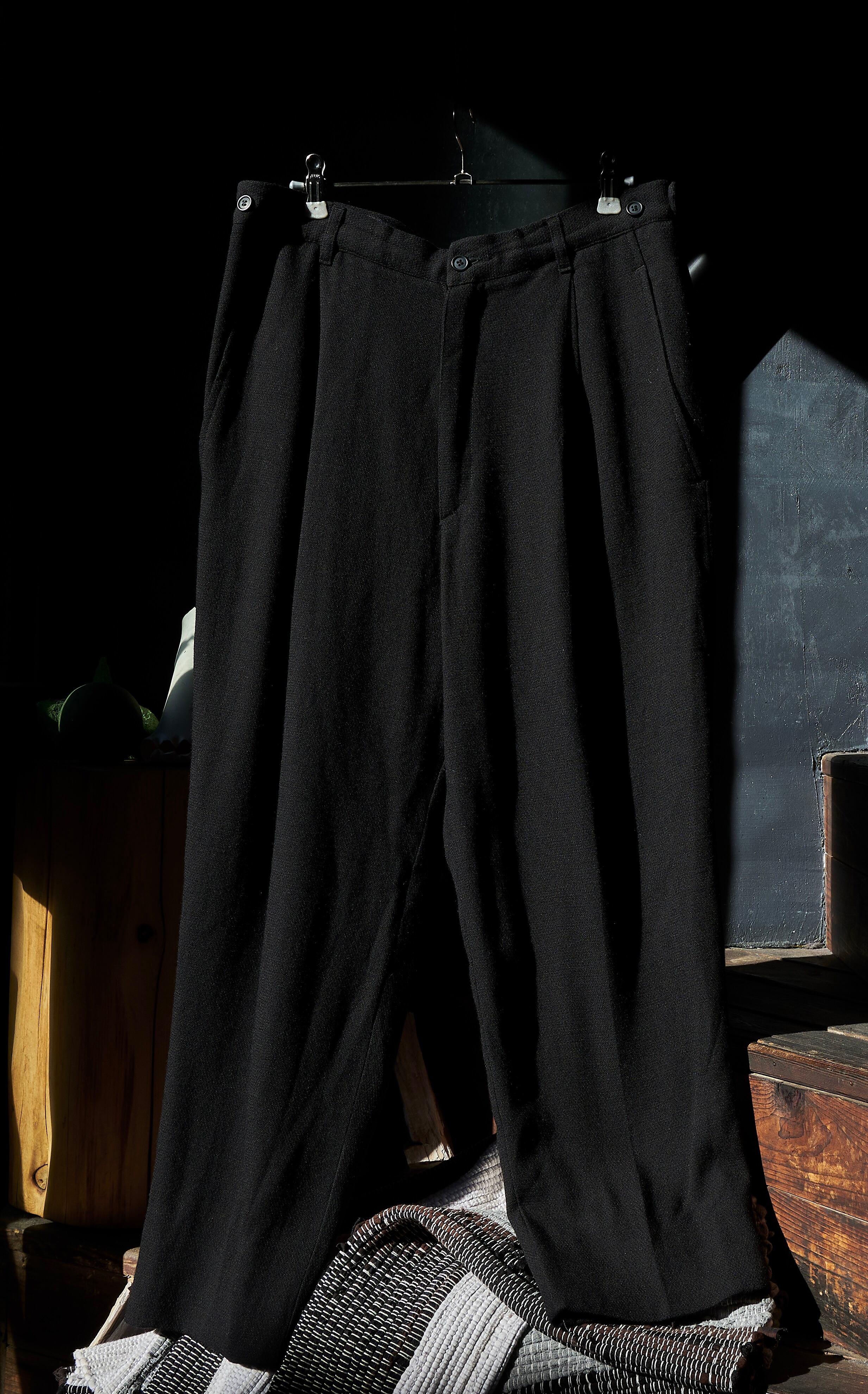 80s ITALY Black woven rayon × wool fabric tapered slacks | FOLLIEE.