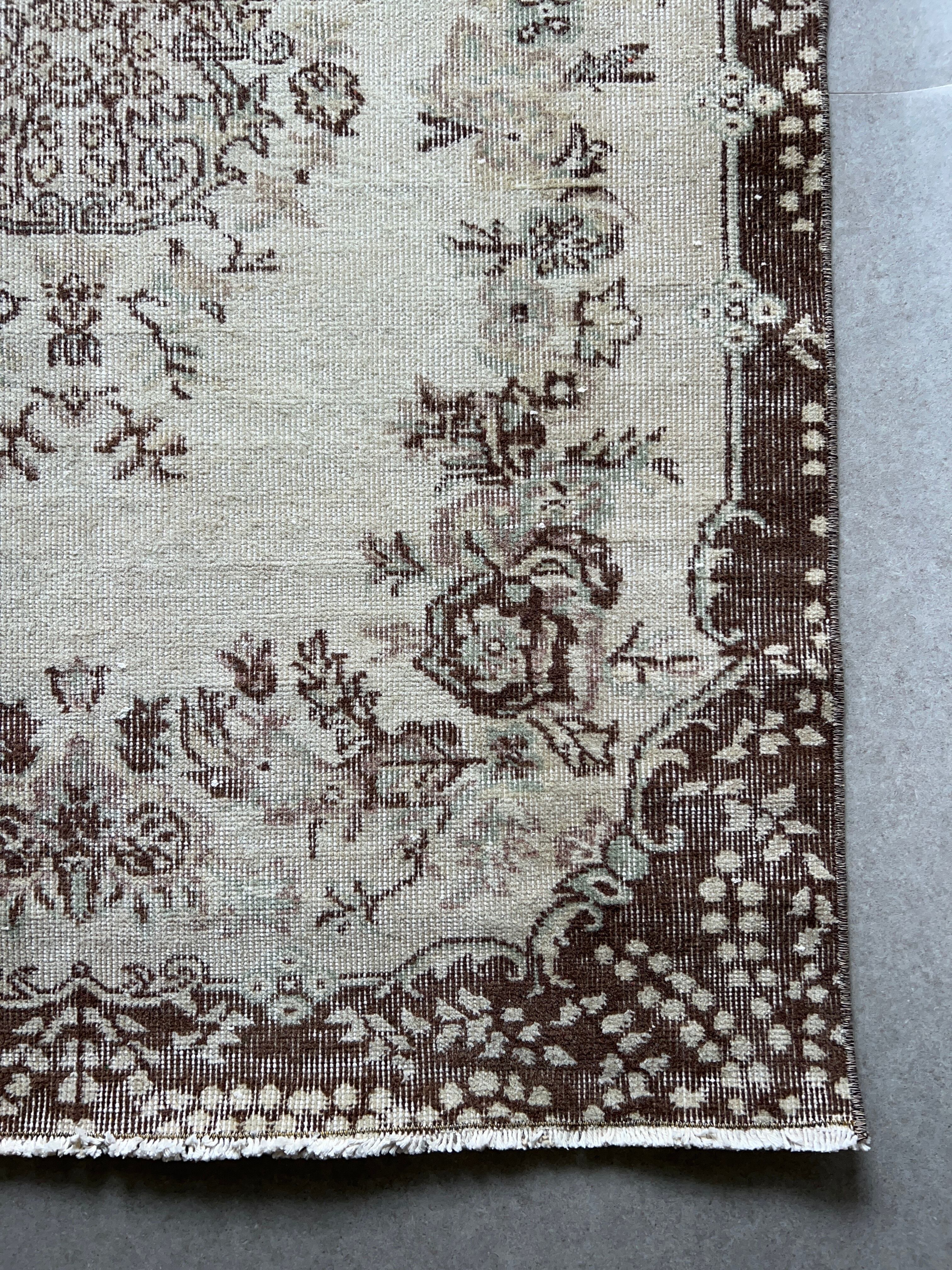 Vintage rug〈Brown Medalion〉203×112/ヴィンテージラグ トルコラグ