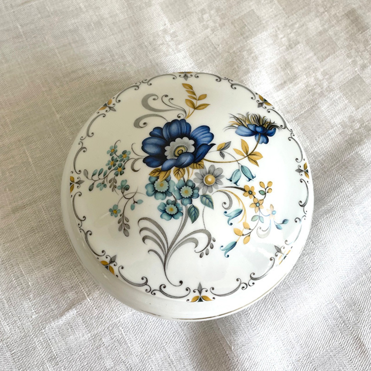 ボンボニエール 植物柄　ボタニカル　青い花　リモージュ　LIMOGES お菓子入れ　小物入れ 12otdd8