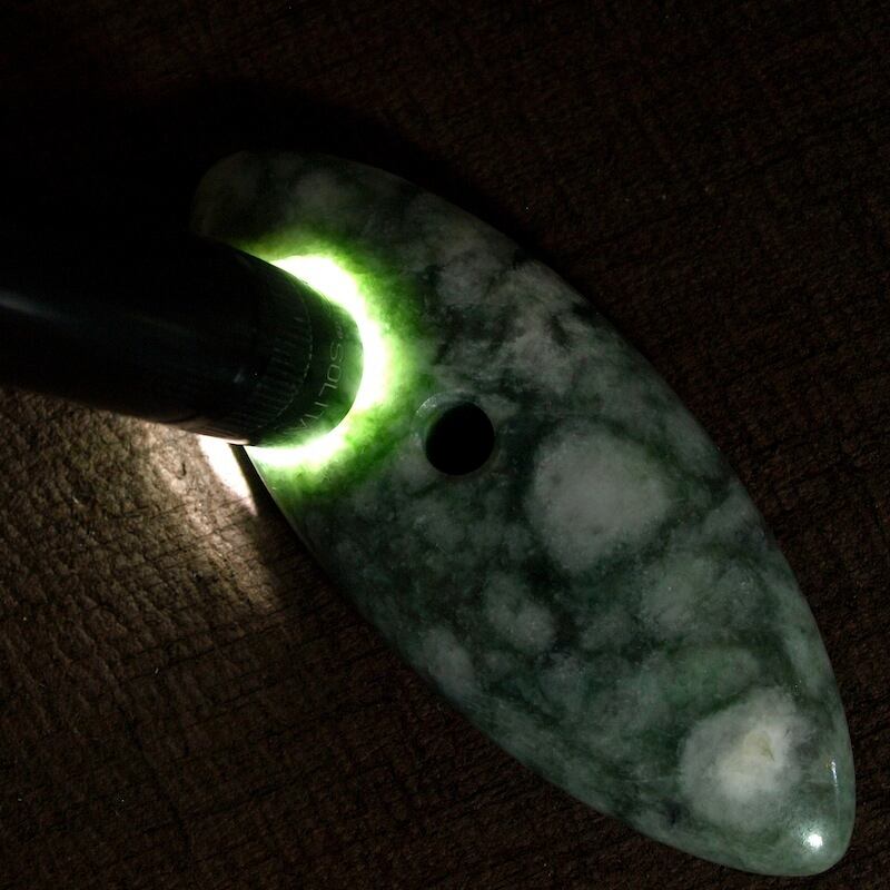 糸魚川翡翠 大珠 圧砕翡翠 | URUWA 工房 うるわ