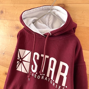 【INTERACK TEXTILEINC】DCコミック アメコミ 研究所 STAR ラボ THE FLASH フラッシュ ロゴ プリント パーカー スウェット プルオーバー フーディー M US古着