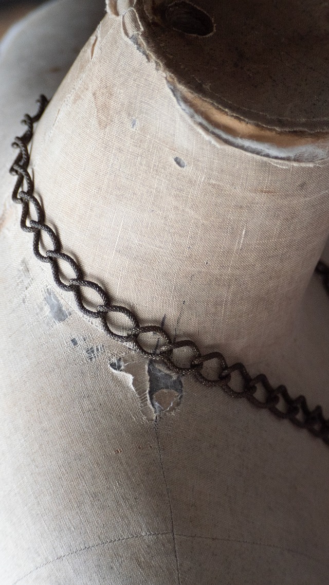unknown used Flower ball and hook chain