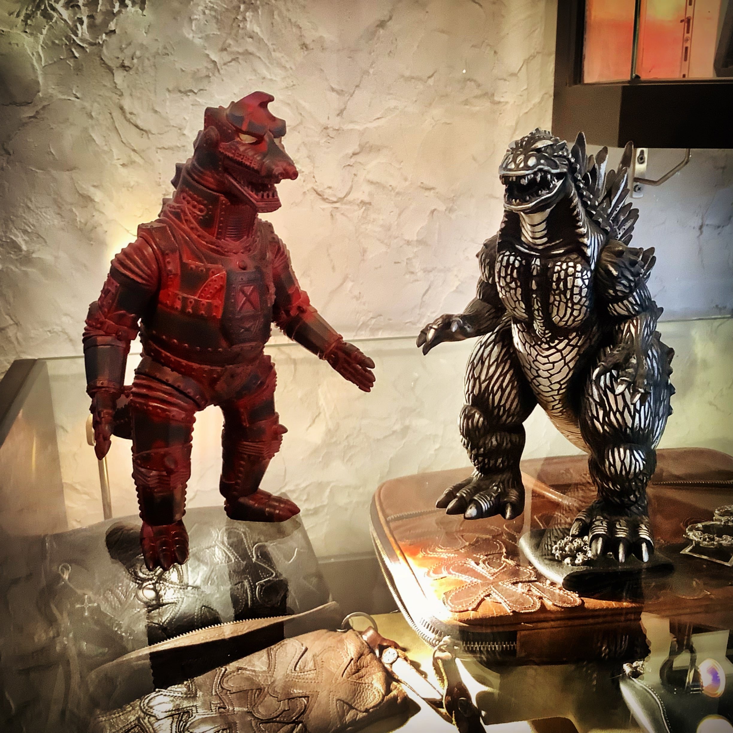 マルサン 350 メカゴジラ MechaGODZILLA paint by Yoshizaka Takashi