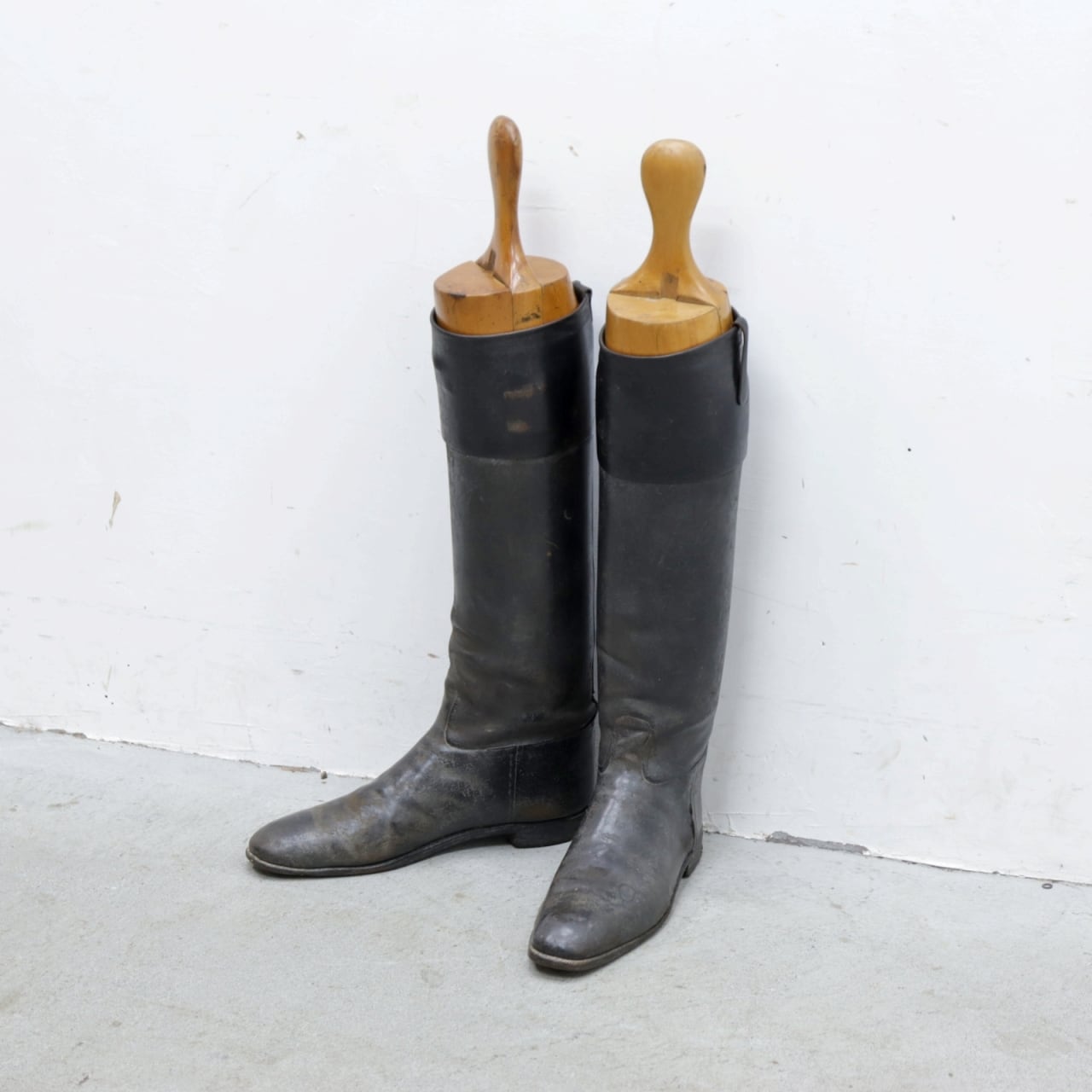 英国 イギリス ヴィンテージ ブーツ 木製 キーパー オブジェ 本革 レザー アンティーク 1