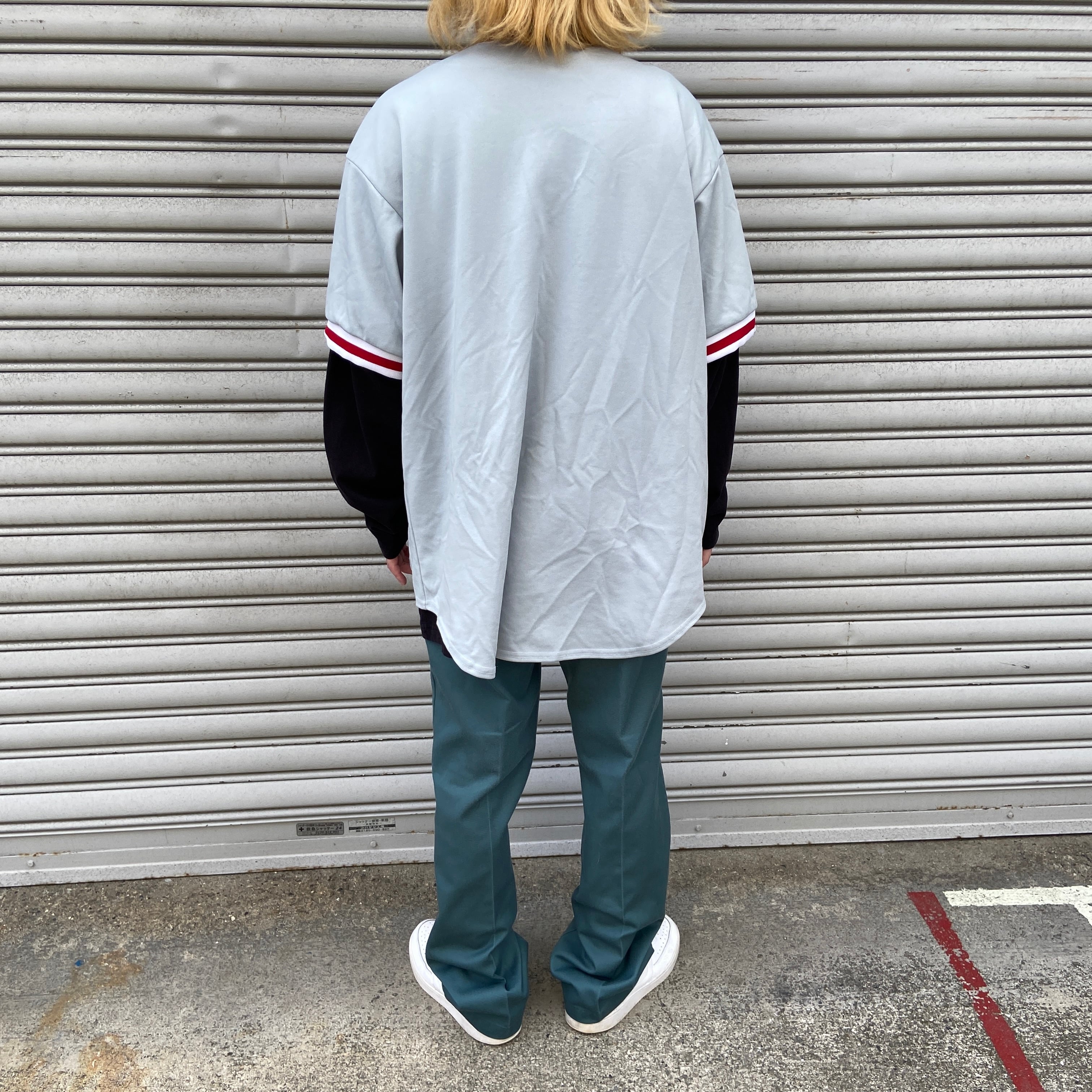 90s USA製 majestic ベースボールシャツ フィリーズ グレー XL 90s USA製 majestic ベースボールシャツ フィリーズ グレー XL