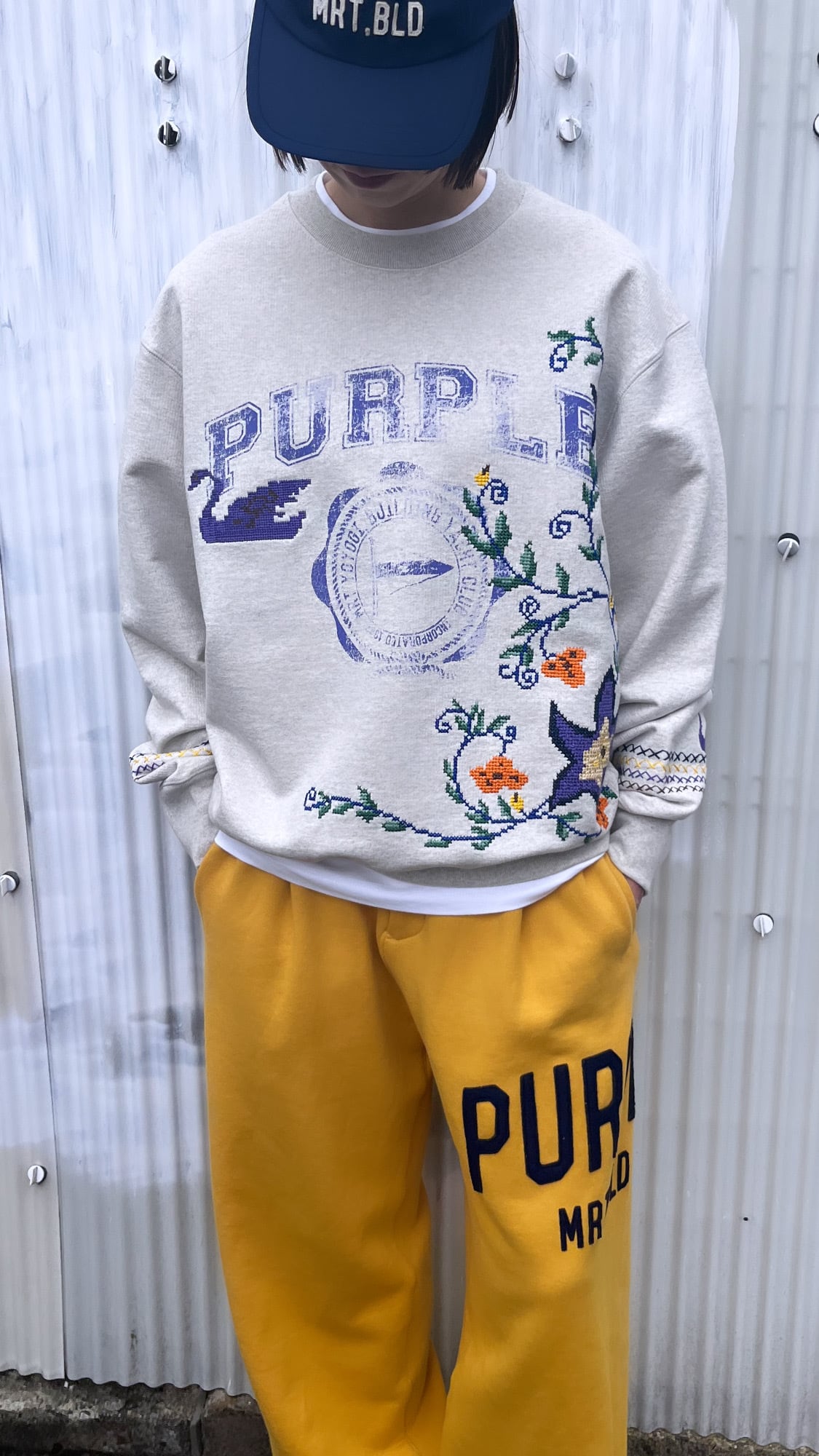 KHOKI Cross stitch sweat クロスステッチスウェット KHOKI Cross stitch sweat クロスステッチスウェット