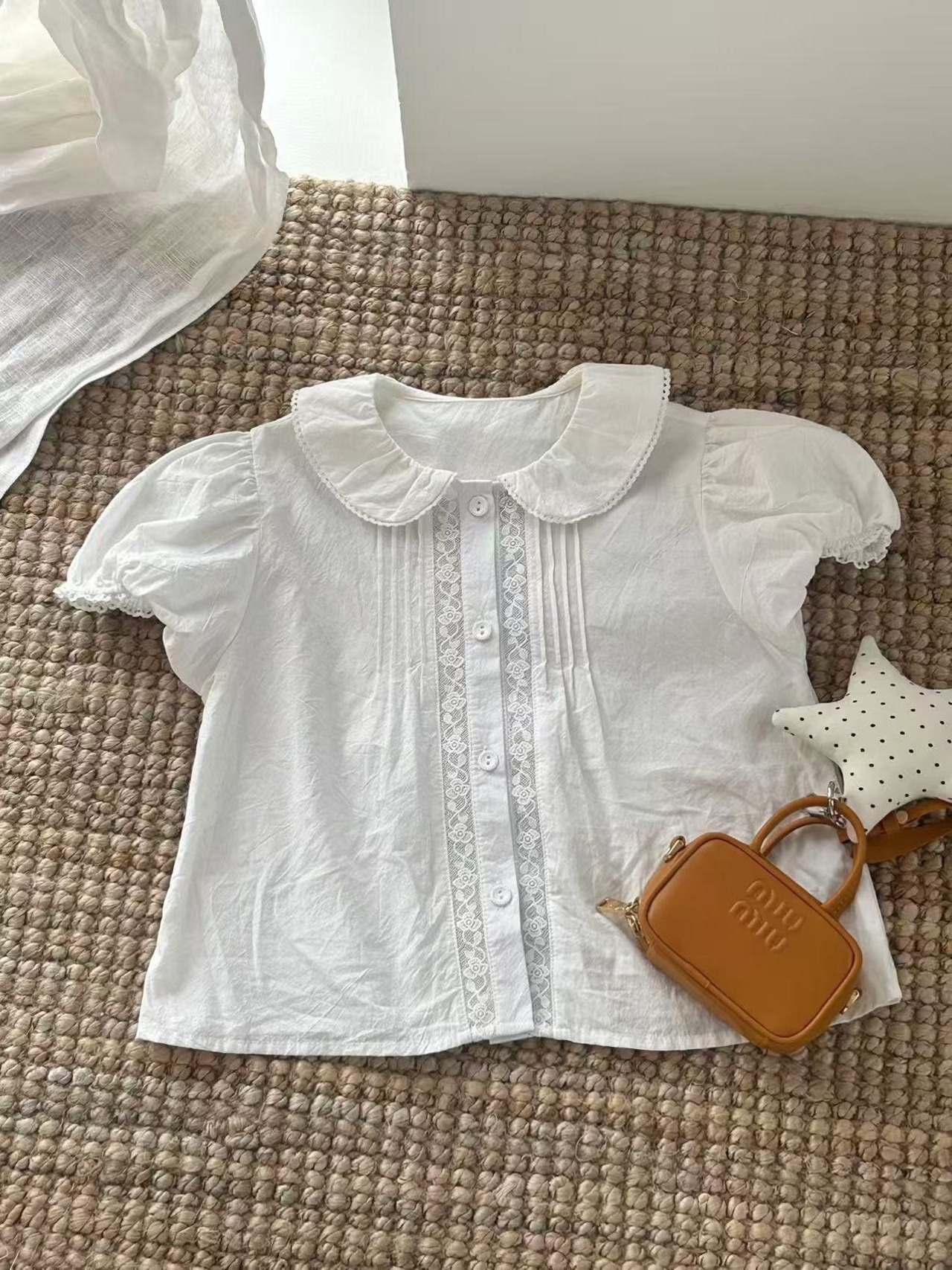 [aiai] Classic Pintuck White Blouse / [아이아이] 클래식핀탁화이트블라우스
