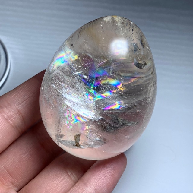 ー売約済みー虹たま☆透明度高く大きい水晶たまご・可愛い台座付き