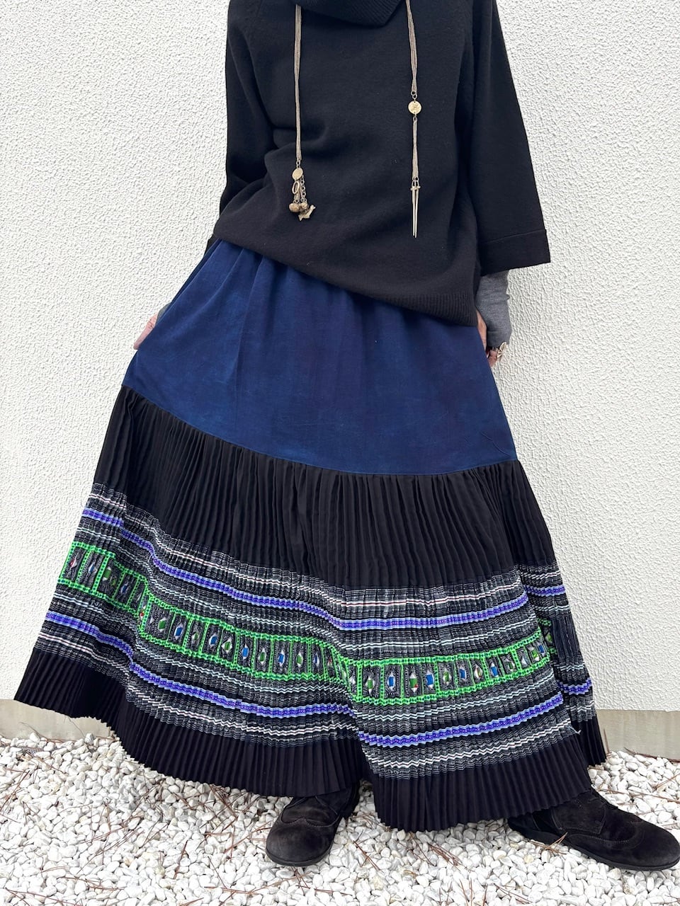 モン族スカート 071 ロング 裾ボリューム 贅沢に巻きスカート1枚使用