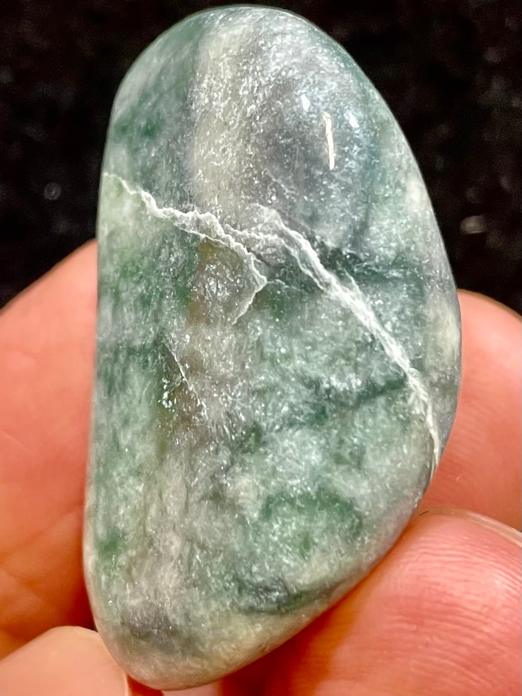 11) 糸魚川翡翠・研磨タンブルA