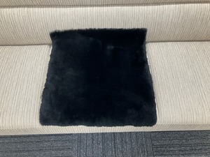 【数量限定OUTLET】ムートン大き目短毛シートクッション 50×50cm