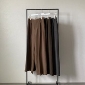 【受注予約：11月上旬入荷予定】アーバンツイルハイウエストタックPT/カーキブラウン