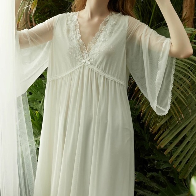 【3color】flower lace sheer design v-neck room wear p1144