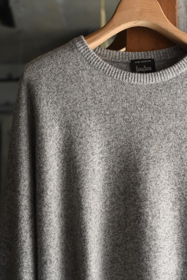OK/80's "Neiman Marcus" feather grey pure cashmere knit