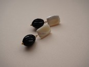 【 WAVE 】mother of pearl & acryl pierce