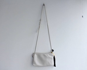 Ampersand　soft leather mini shoulder bag（ソフトレザーミニショルダーバッグ）