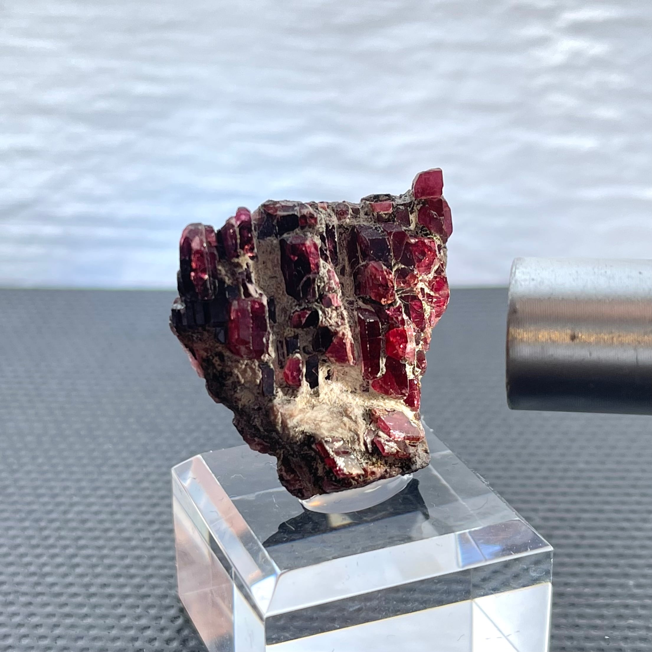 パイロクスマンガン石【Pyroxmangite】愛知県産 | PEANUTS MINERALS