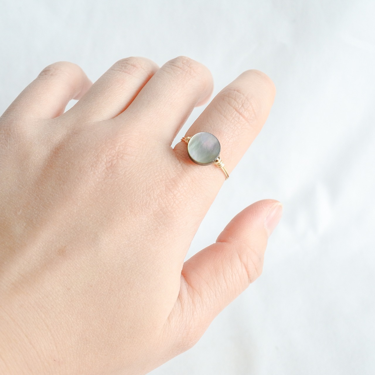 シェル　こばんがた　ゴールドの指輪