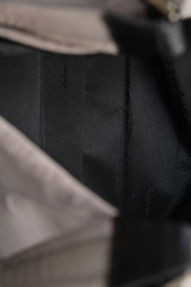 IORI/"Salvatore Ferragamo" one shoulder bag/ nylon/quilting