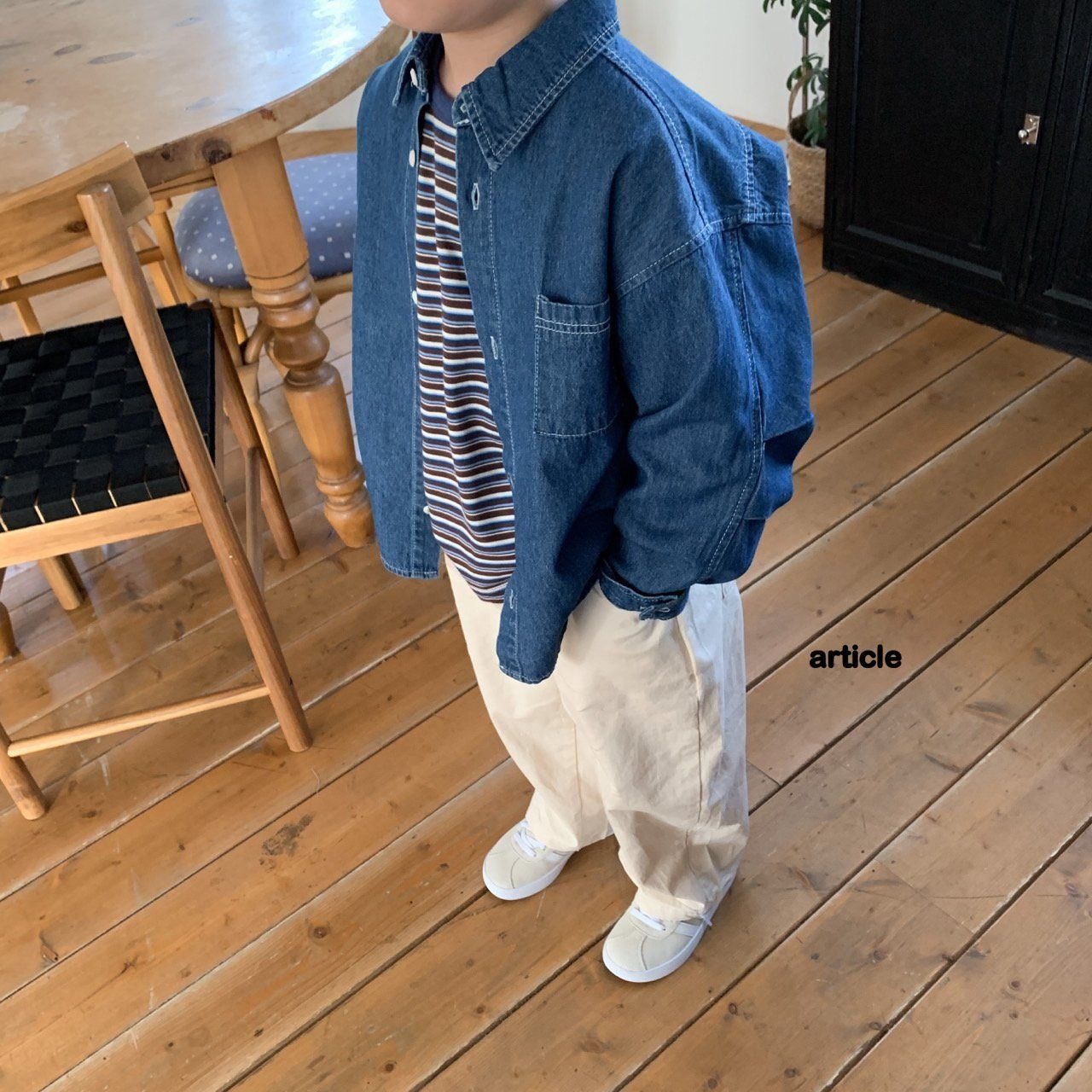 [article] Sleeve Pintuck Denim Shirt / [아티클] 소매핀턱데님셔츠