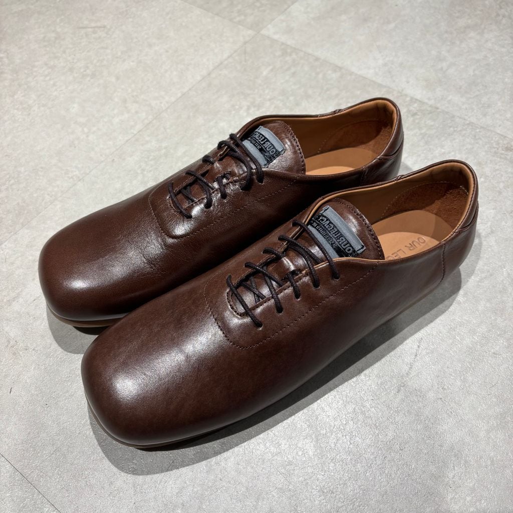【関税込み】OUR LEGACY ブラウン Sneak In シューズ OUR LEGACY アワーレガシー SNEAK IN CASTAGNO SATIN BOVINE