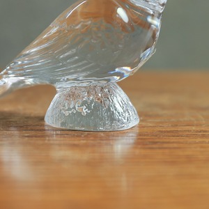 透明感のある、ガラスの小鳥
