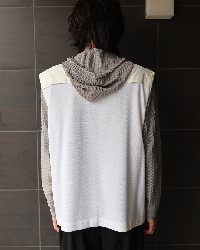 high neck docking zip-up no-sleeve vest