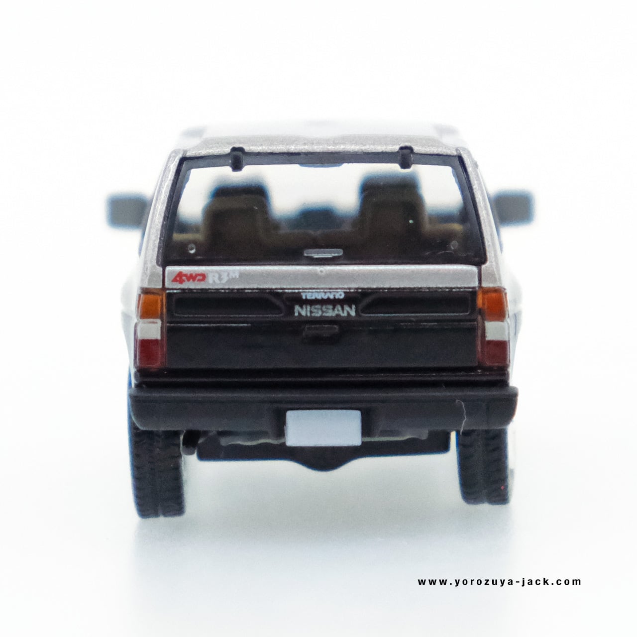 トミカリミテッドヴィンテージネオ LV-N47b ニッサン テラノ R3M