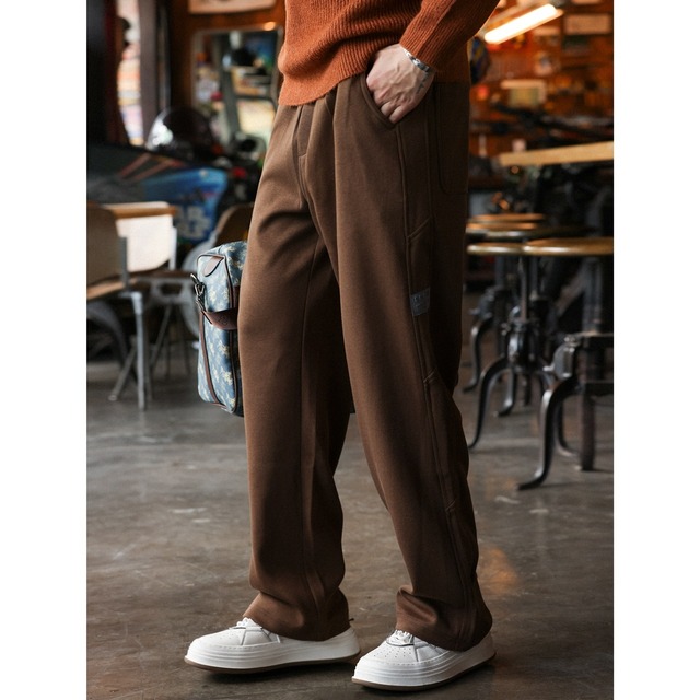 ストレートスウェットパンツ 220306