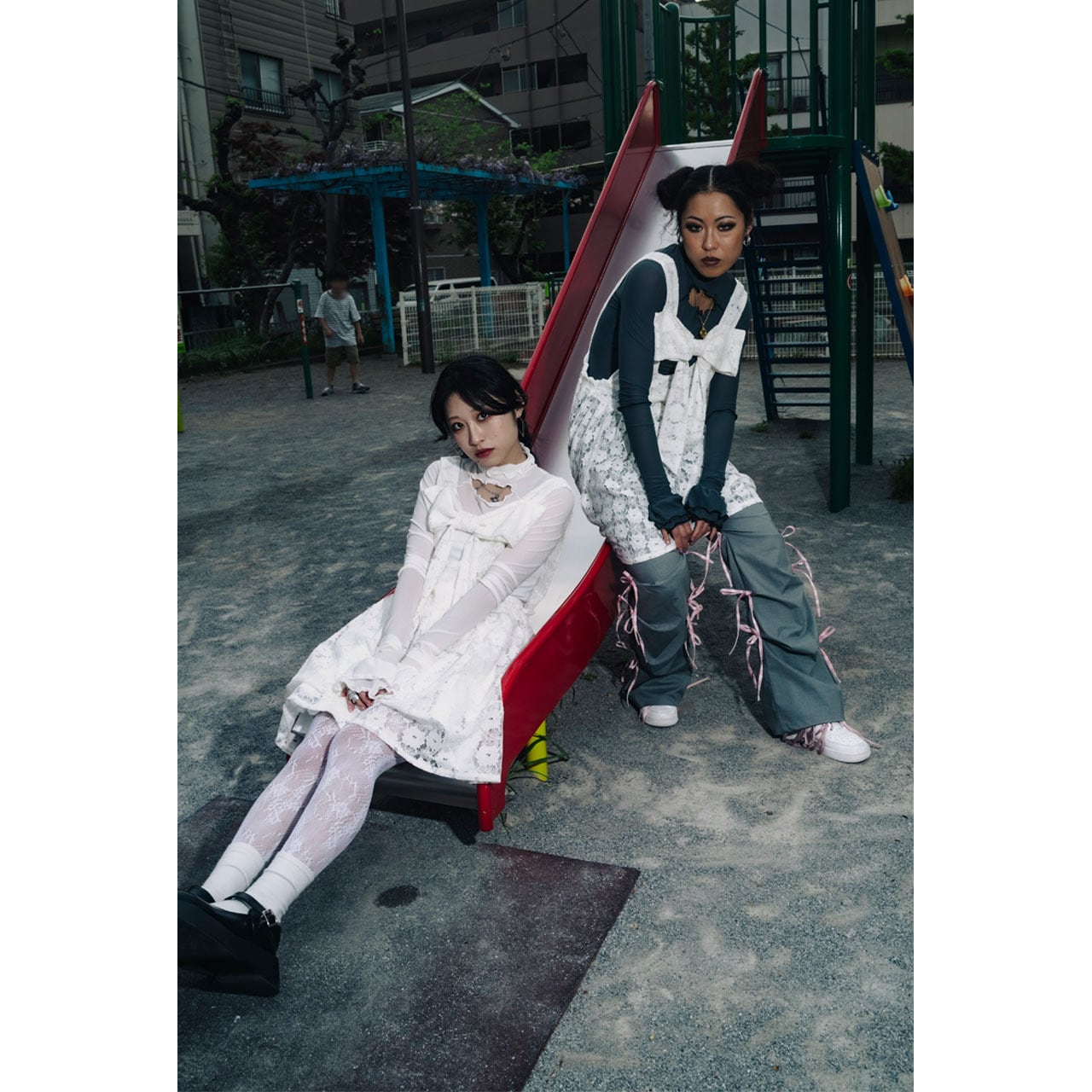 Front ribbon sleeveless onepiece (Flower Lace / Short丈) | roopage